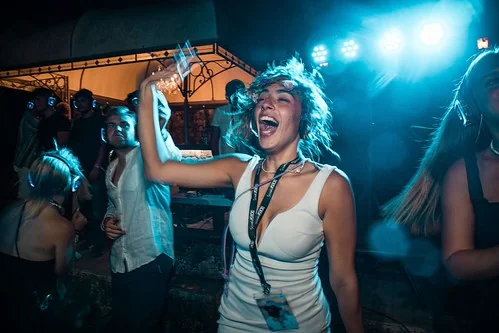 Silent disco party - silent disco with Silentsystem wireless headphones