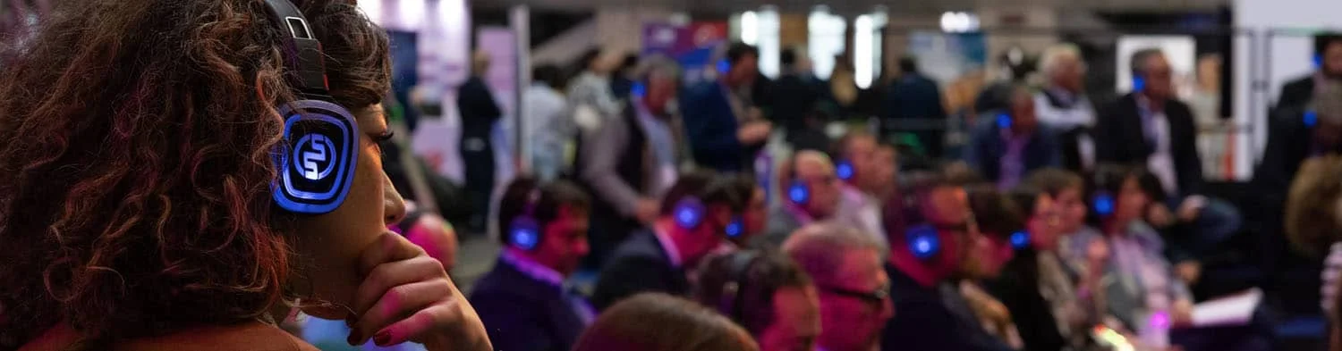 Conferences and conventions with Silentsystem wireless headphones - corporate silent conference