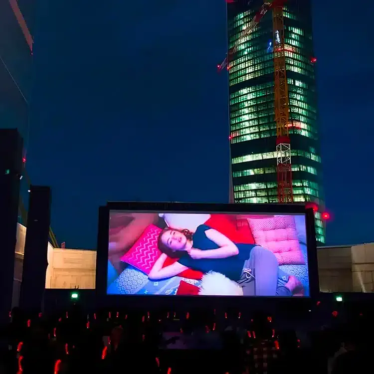 Silentsystem Kino im Freien Silentsystem Open-Air-Kino — Kino im Freien
