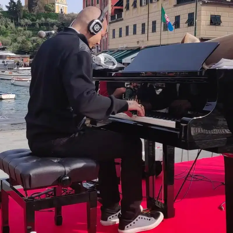 Silent Concert – grand piano Concierto Yamaha silentpiano – audífonos inalámbricos para conciertos de música en vivo silenciosos