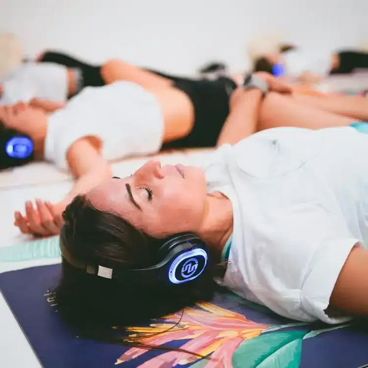 Silentwellness Meditation Silentwellness meditación – audífonos inalámbricos para fitness, ciclismo y entrenamiento en grupo