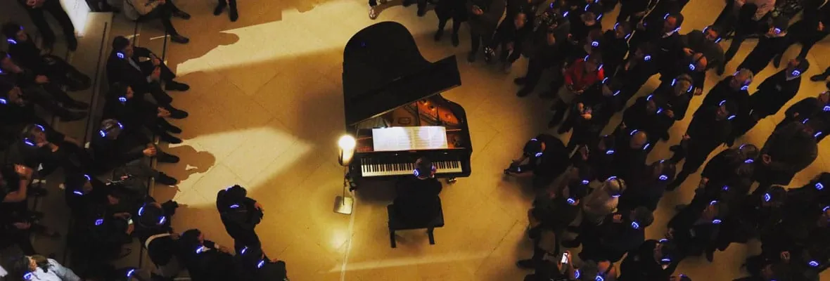 Yamaha Silent Experience en el Louvre - concierto de piano Silent con audífonos inalámbricos